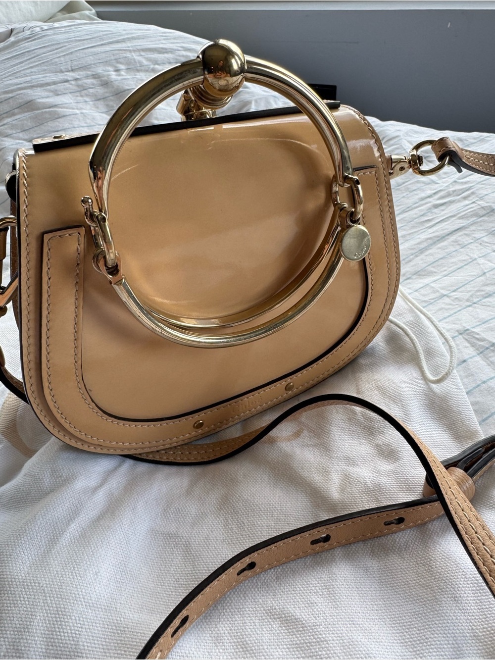 Chloé Nile small crossbody bag in a beige patent leather✨✨ - Picture 4 of 9